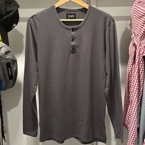CUTS Men’s Henley. Blue-Grey. Size Medium